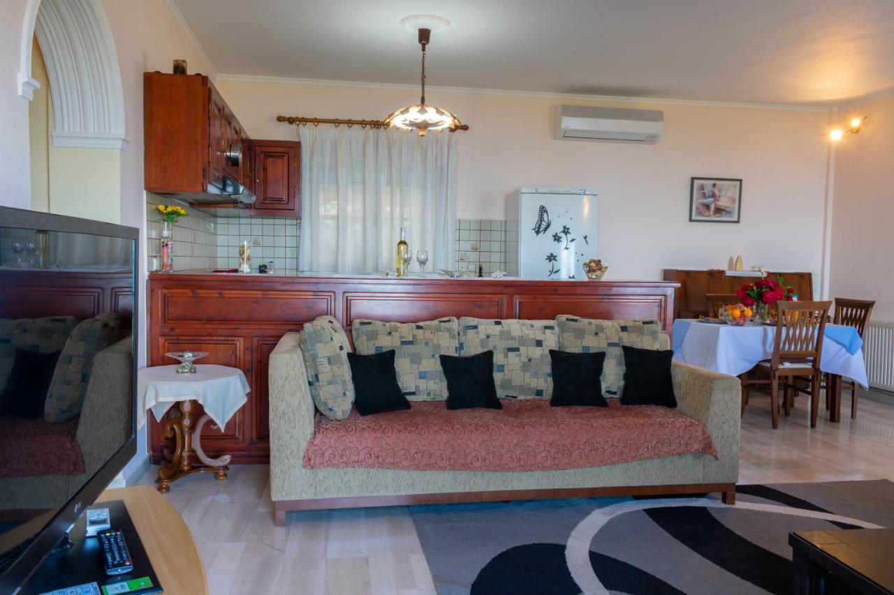 Villa Emily Achílleion Esterno foto